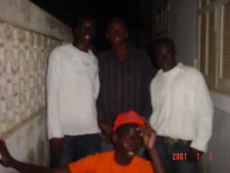 degauche a droite tapha leuz lick et yak en bas